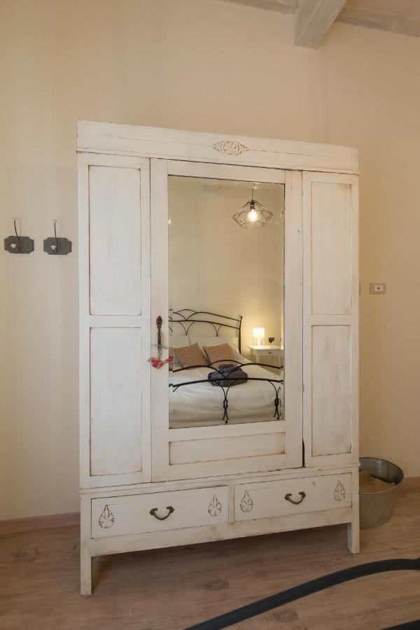 B&B In Acquaviva Livorno Exterior foto